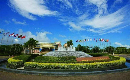 女装店创业好干吗